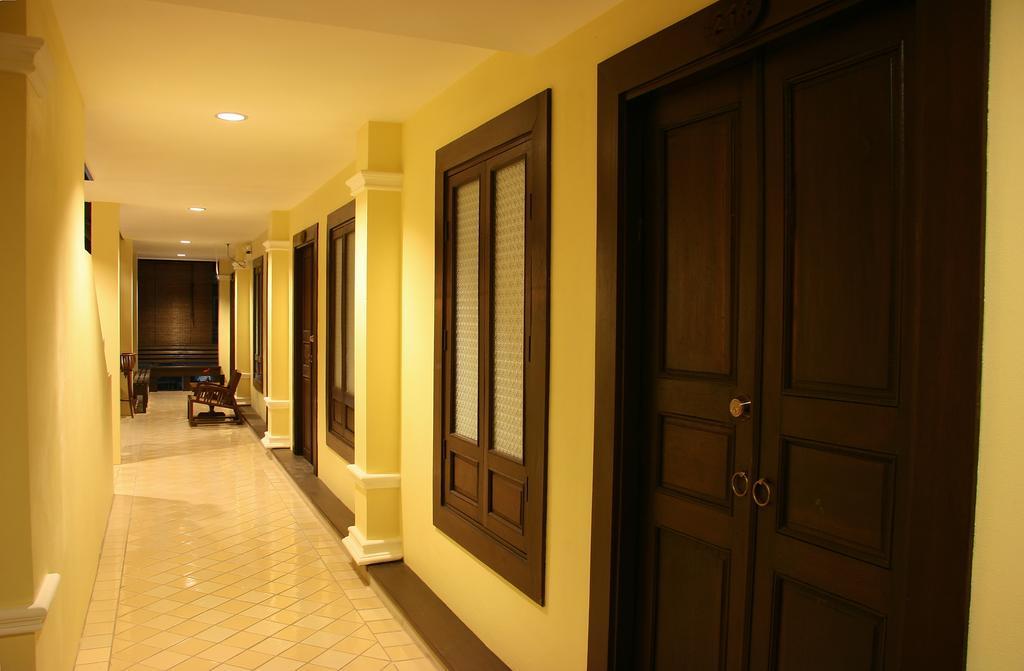 Na Thapae Hotel チエンマイ エクステリア 写真