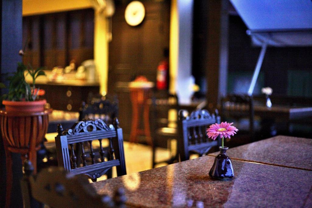 Na Thapae Hotel チエンマイ エクステリア 写真