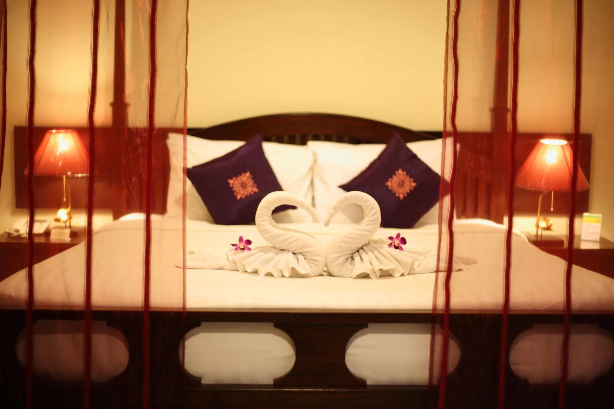 Na Thapae Hotel チエンマイ エクステリア 写真